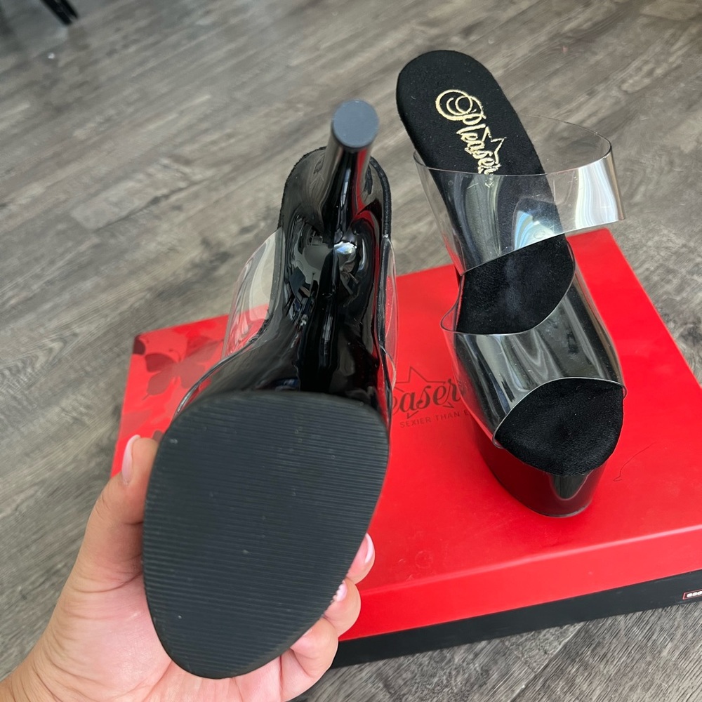 COPY - Size 7, pleaser heels. Very lightly worn, like new.